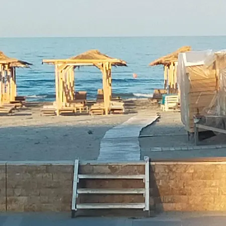 Briza Marii Pe Plaja *